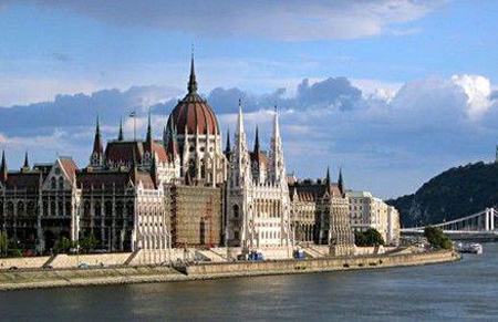 匈牙利中医药立法实施细则出台 10月19日生效