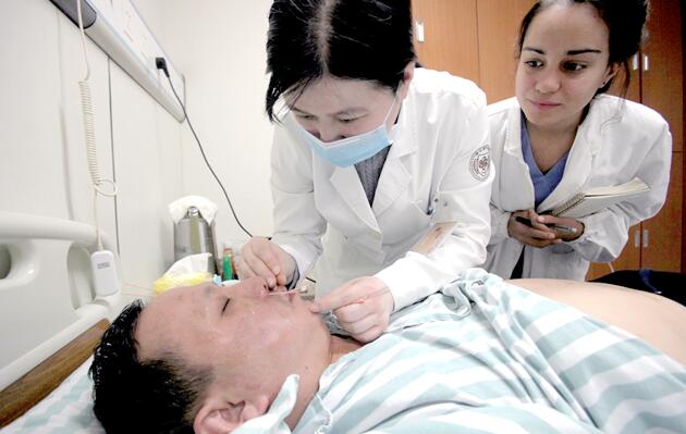 浙江省中医院采用“针灸＋中药”特色疗法治疗面瘫