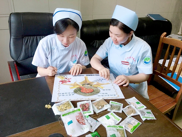 重庆市万州区中医院举办中草药创意作画比赛